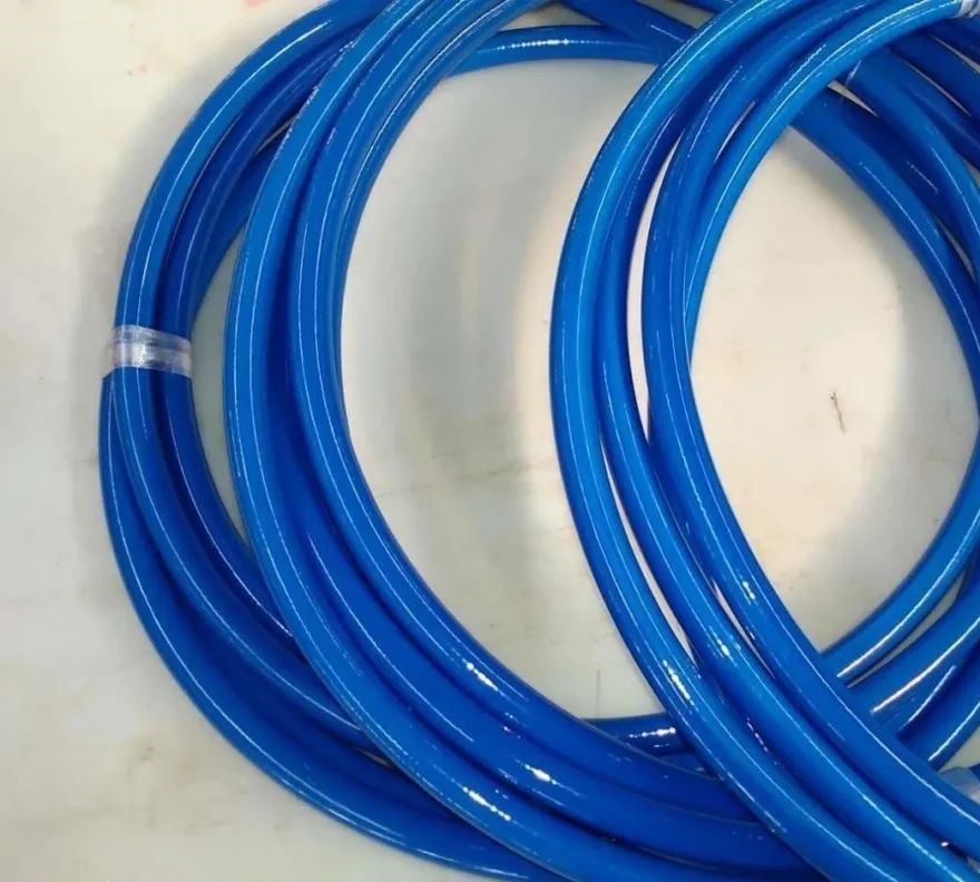 超高壓樹脂管使用注意事項(xiàng):